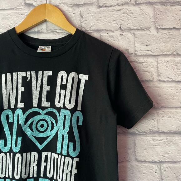 All Time Low “We’ve got scars on our future hearts” T-shirt - Picture 5 of 5